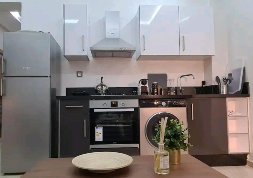 Très bel appartement en face du parc, près du Novotel Mohammedia Esterno foto