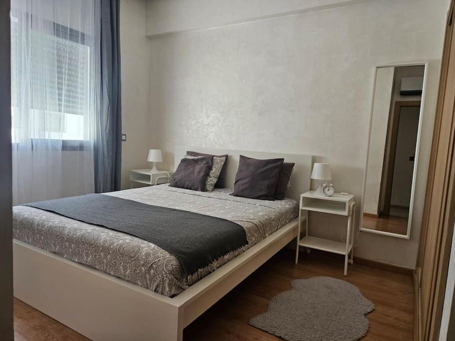 Très bel appartement en face du parc, près du Novotel Mohammedia Esterno foto