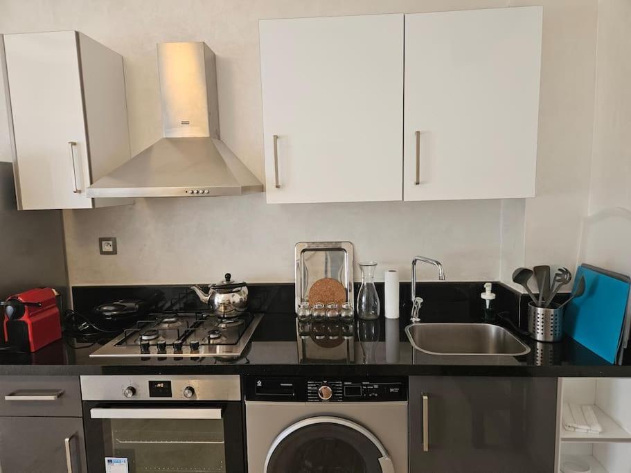 Très bel appartement en face du parc, près du Novotel Mohammedia Esterno foto